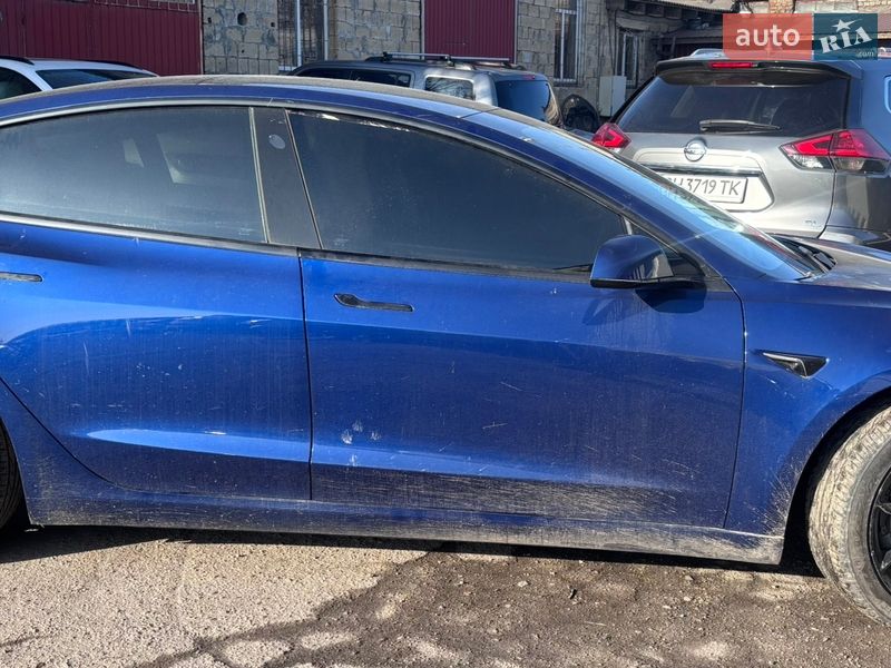 Седан Tesla Model 3 2020 в Одесі