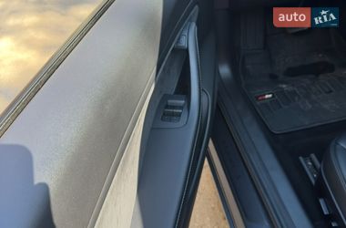 Седан Tesla Model 3 2021 в Одесі