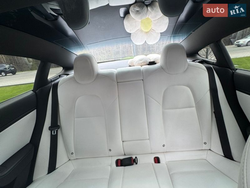 Седан Tesla Model 3 2018 в Гостомеле