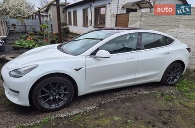 Седан Tesla Model 3 2017 в Дніпрі