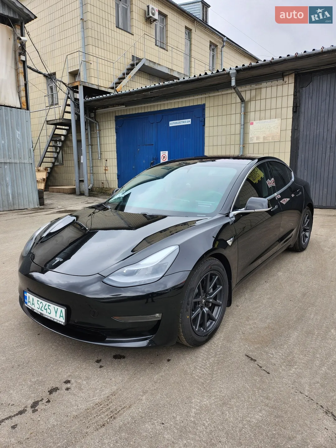 2018 Tesla Model 3 - мініатюра 2