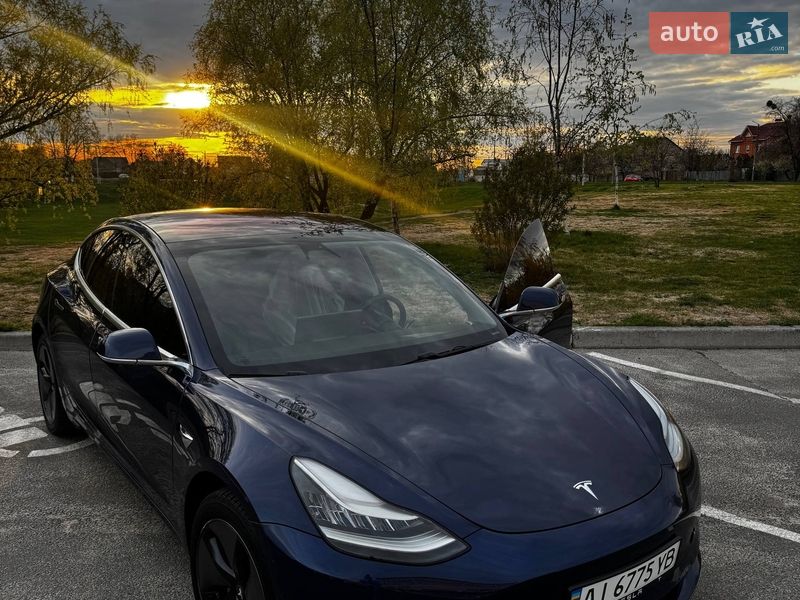 Tesla Model 3 2018