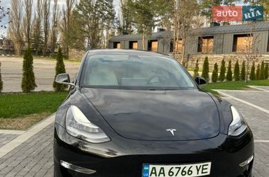 Седан Tesla Model 3 2019 в Києві