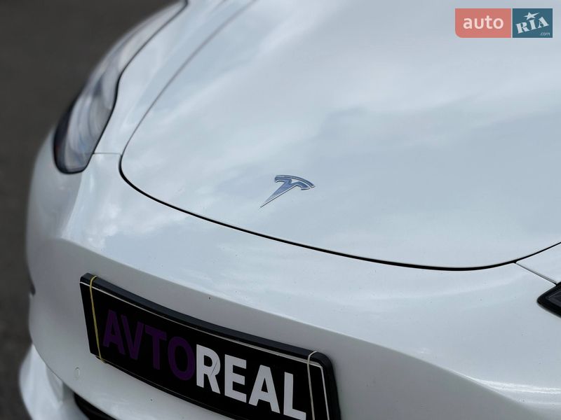 Седан Tesla Model 3 2019 в Кривому Розі