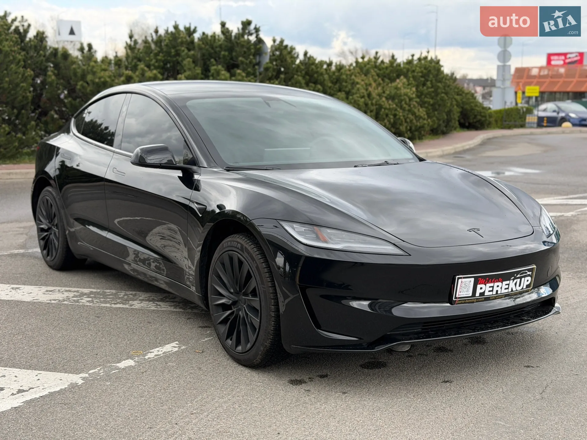2024 Tesla Model 3 - фото 1