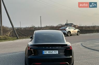 Седан Tesla Model 3 2024 в Львове