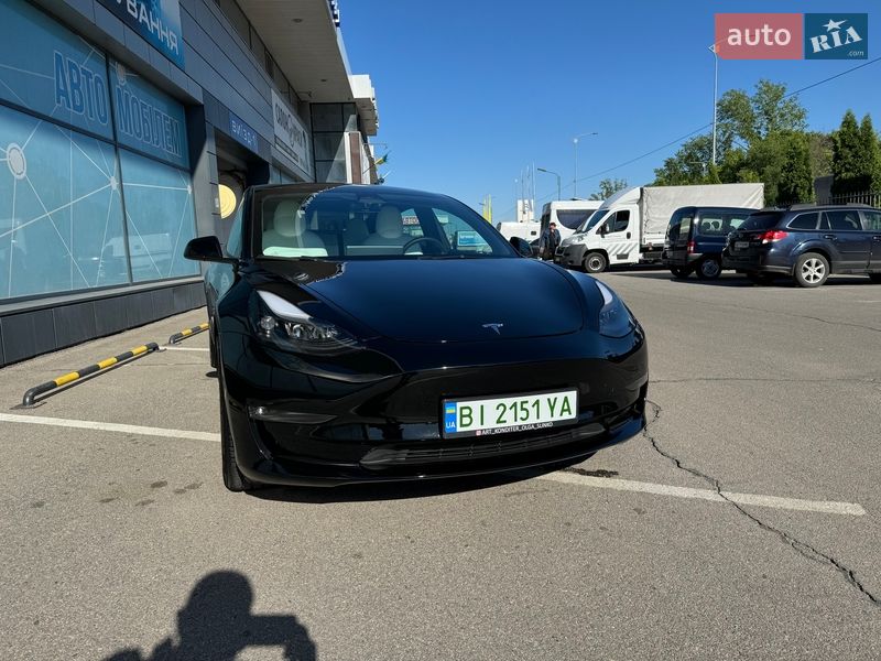 Седан Tesla Model 3 2022 в Полтаве