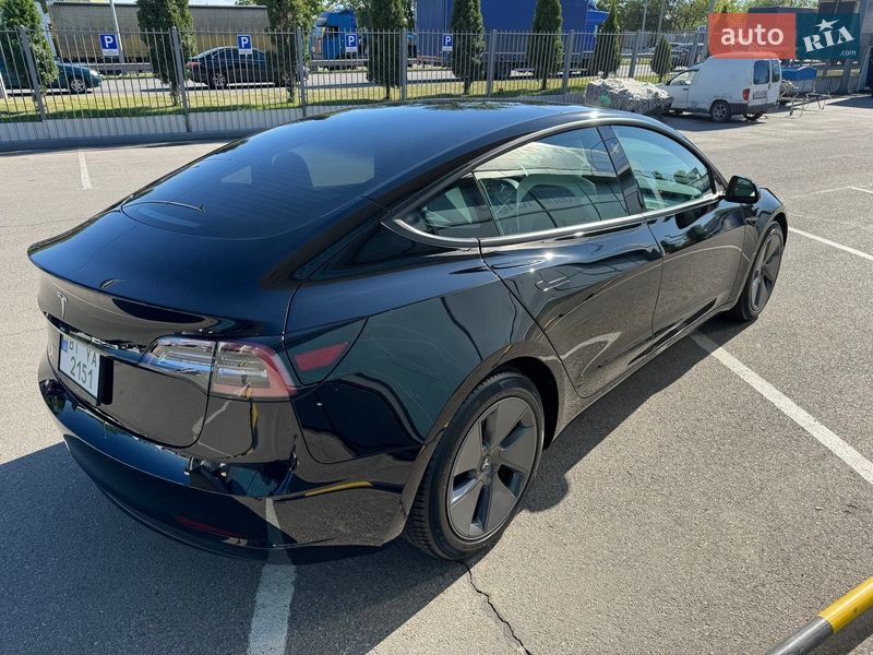 Седан Tesla Model 3 2022 в Полтаве