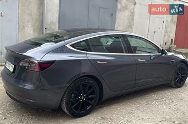 Седан Tesla Model 3 2020 в Тернополе