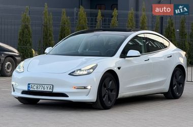 Седан Tesla Model 3 2021 в Луцке