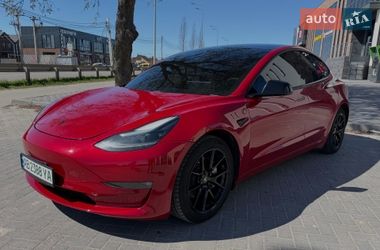 Седан Tesla Model 3 2020 в Вінниці