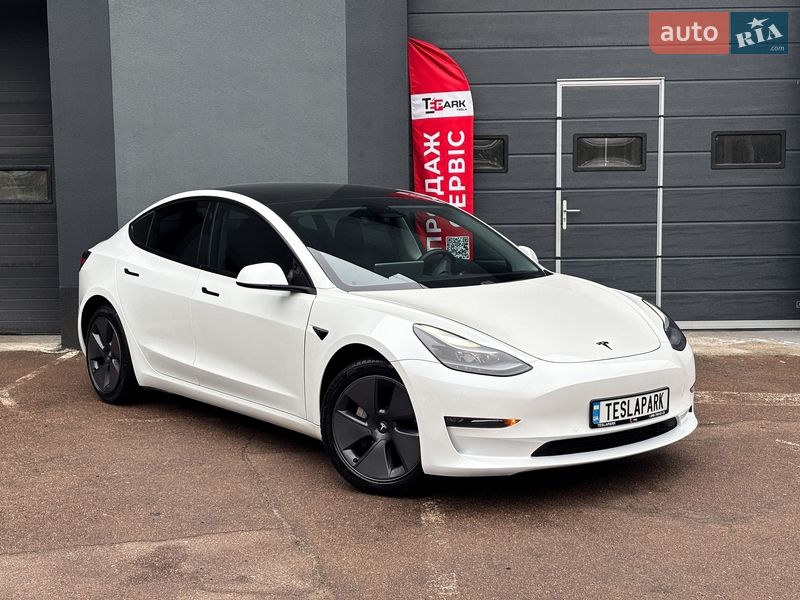 Tesla Model 3 2022