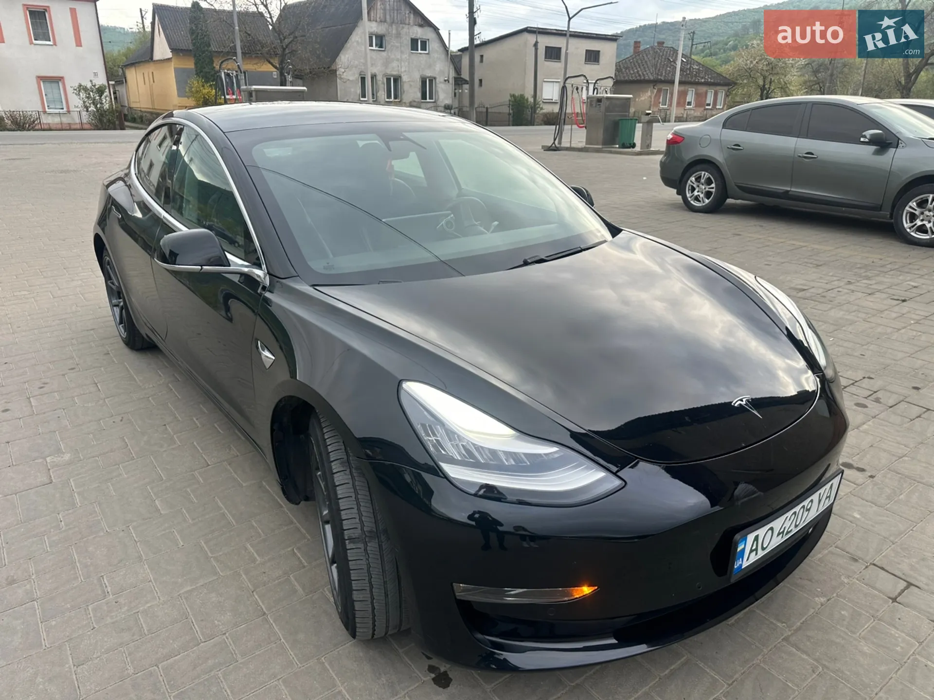 2019 Tesla Model 3 - мініатюра 4