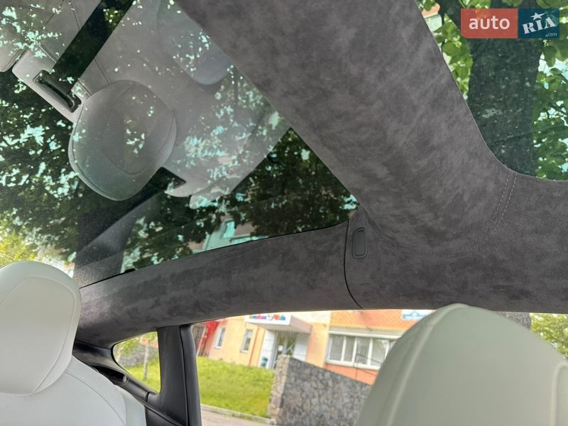 Седан Tesla Model 3 2022 в Полтаве