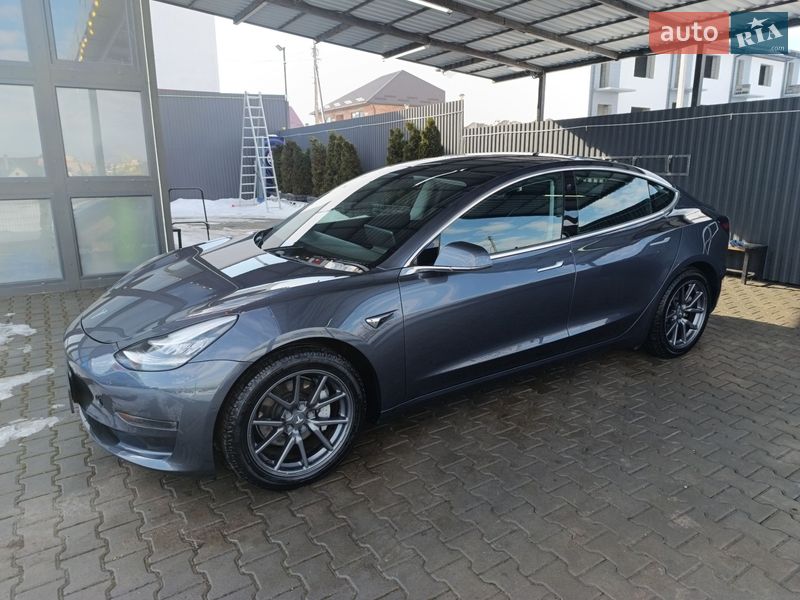 Седан Tesla Model 3 2020 в Каменец-Подольском