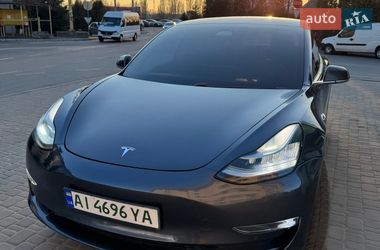 Седан Tesla Model 3 2018 в Києві