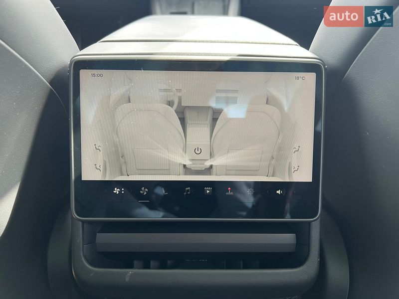 Седан Tesla Model 3 2024 в Киеве