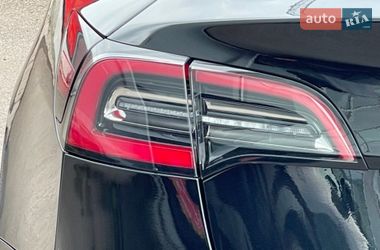 Седан Tesla Model 3 2019 в Киеве