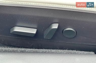 Седан Tesla Model 3 2019 в Киеве