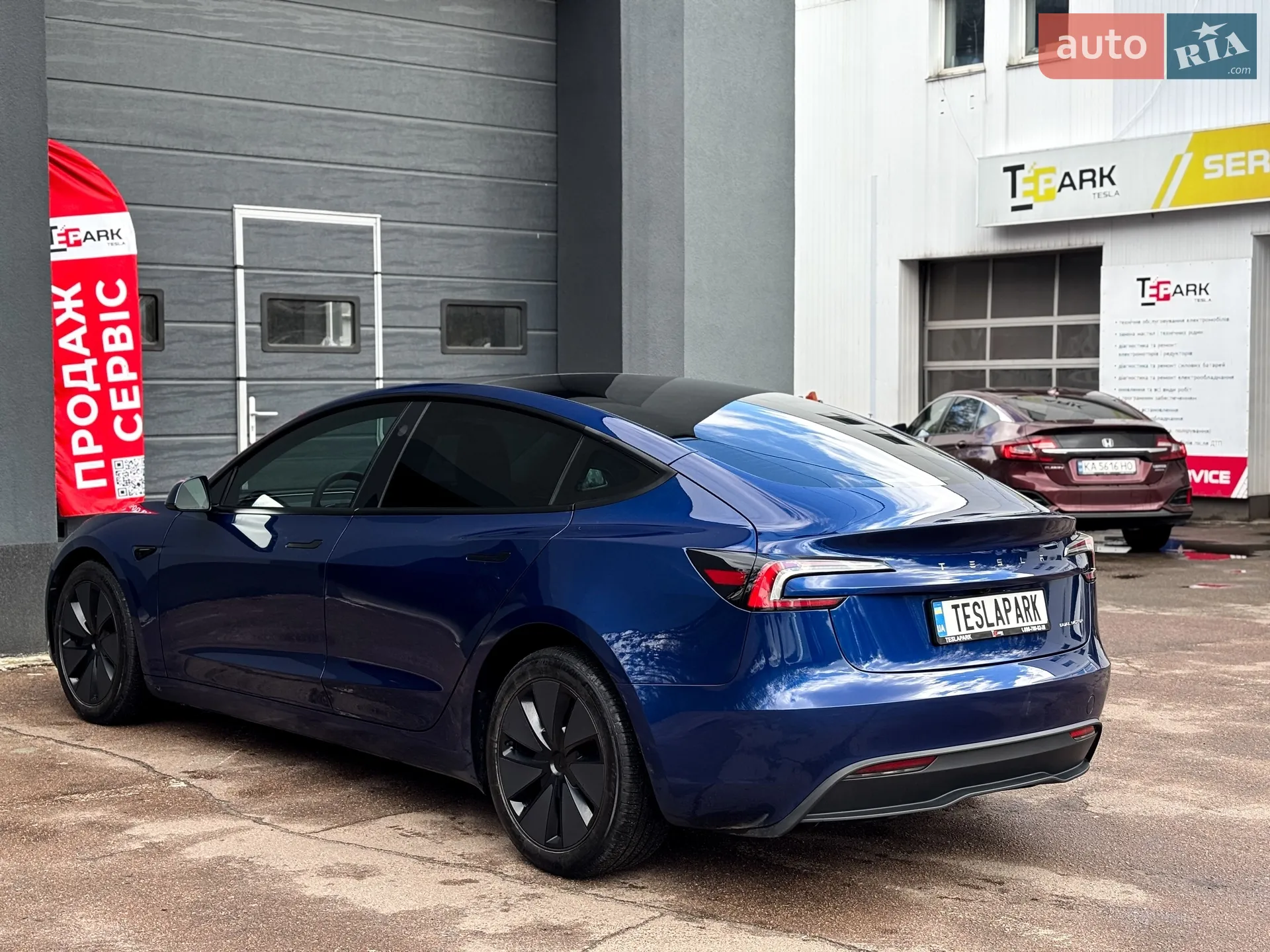 2024 Tesla Model 3 - мініатюра 8