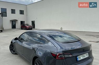 Седан Tesla Model 3 2021 в Луцке