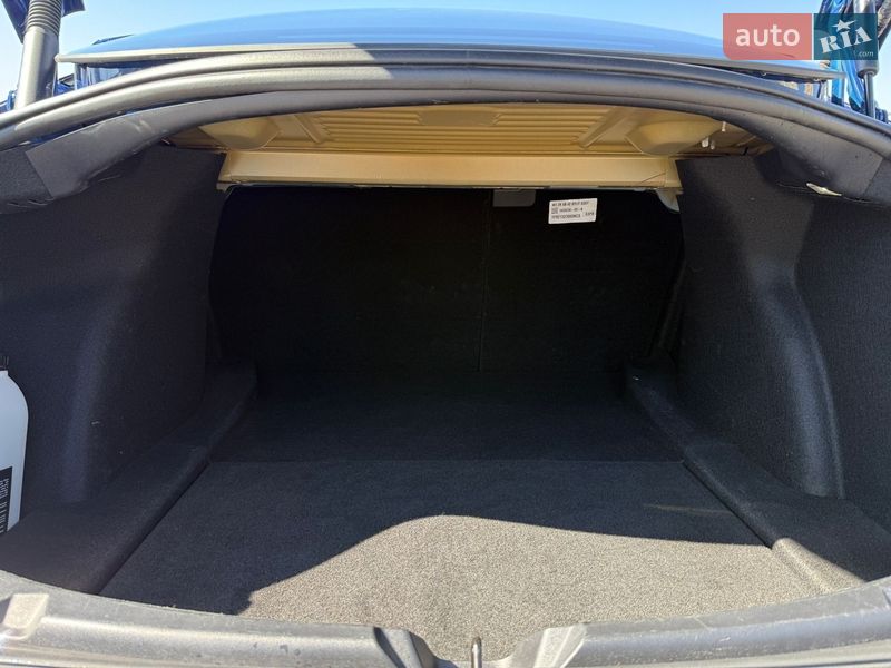 Седан Tesla Model 3 2021 в Киеве