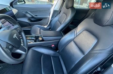 Седан Tesla Model 3 2019 в Киеве