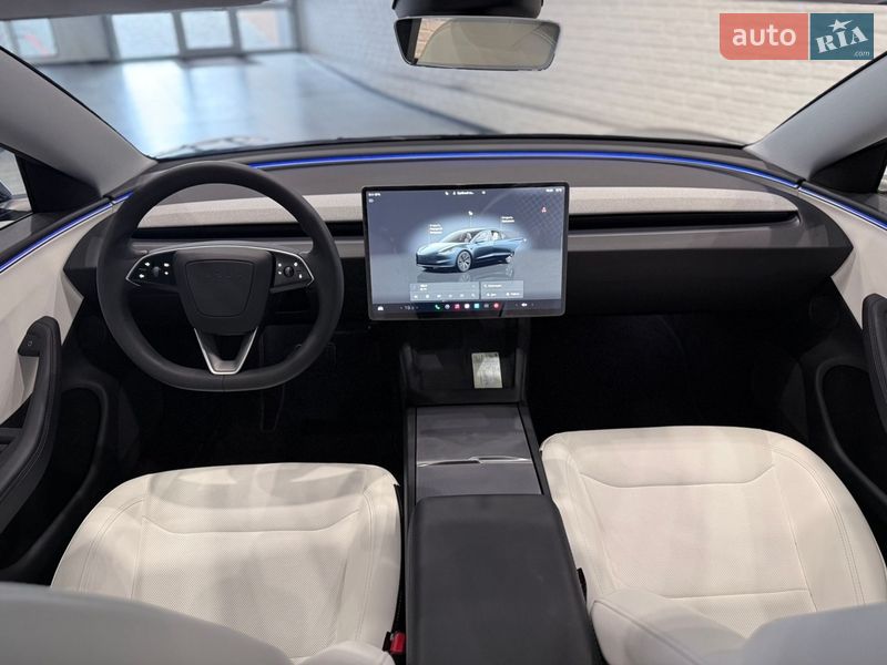 Седан Tesla Model 3 2025 в Одессе