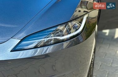 Седан Tesla Model 3 2025 в Одессе