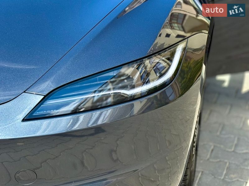 Седан Tesla Model 3 2025 в Одессе