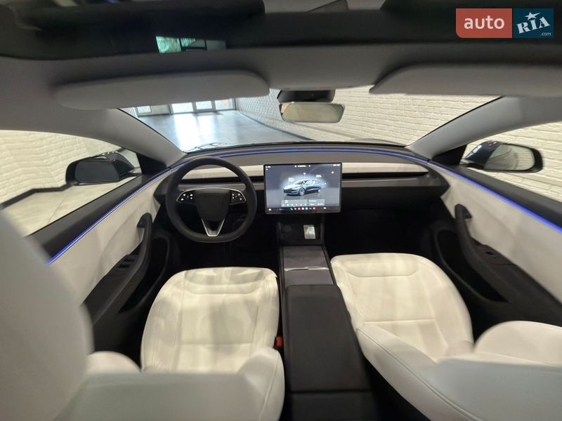 Седан Tesla Model 3 2025 в Одессе