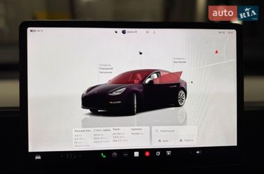 Седан Tesla Model 3 2023 в Львове