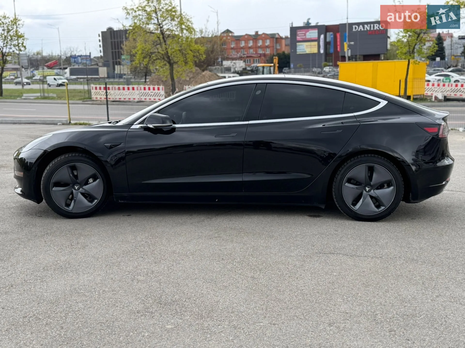 2020 Tesla Model 3 - мініатюра 28