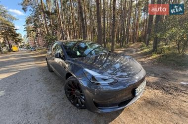 Седан Tesla Model 3 2022 в Ирпене
