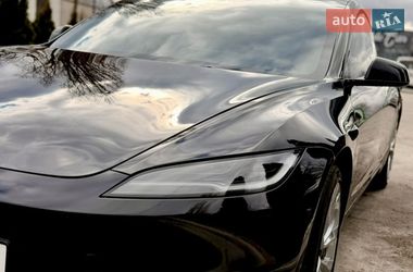 Седан Tesla Model 3 2024 в Харькове
