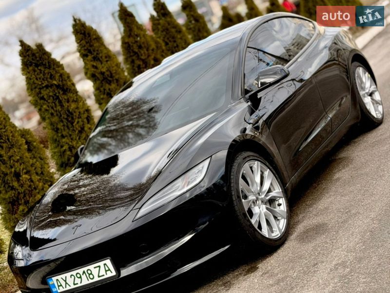 Седан Tesla Model 3 2024 в Харькове