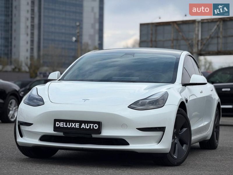 Седан Tesla Model 3 2022 в Киеве фото 10 Седан Tesla Model 3 2022 в Киеве