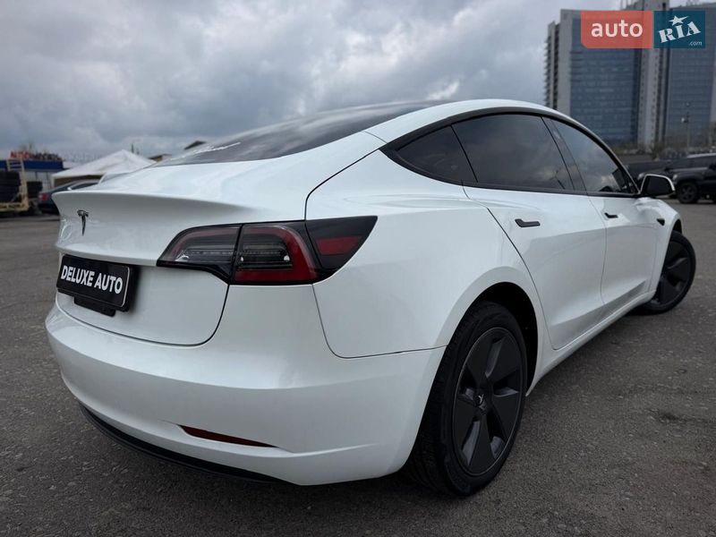 Седан Tesla Model 3 2022 в Киеве фото 32 Седан Tesla Model 3 2022 в Киеве