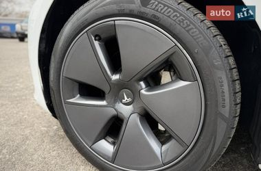 Седан Tesla Model 3 2022 в Киеве фото 38 Седан Tesla Model 3 2022 в Киеве