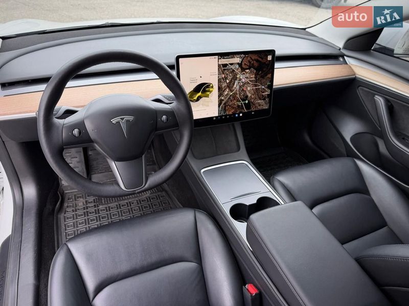 Седан Tesla Model 3 2022 в Киеве фото 65 Седан Tesla Model 3 2022 в Киеве