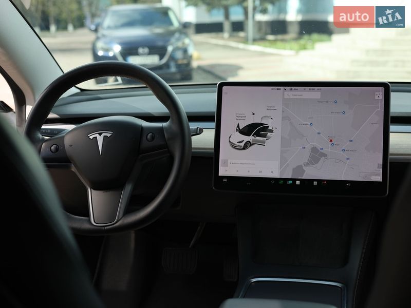 Седан Tesla Model 3 2021 в Конотопе