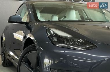 Седан Tesla Model 3 2022 в Одесі