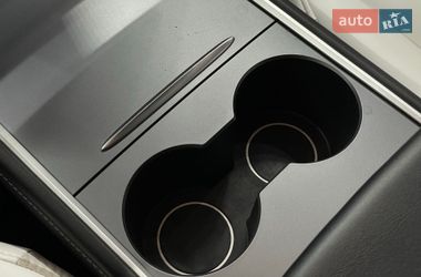 Седан Tesla Model 3 2022 в Одесі