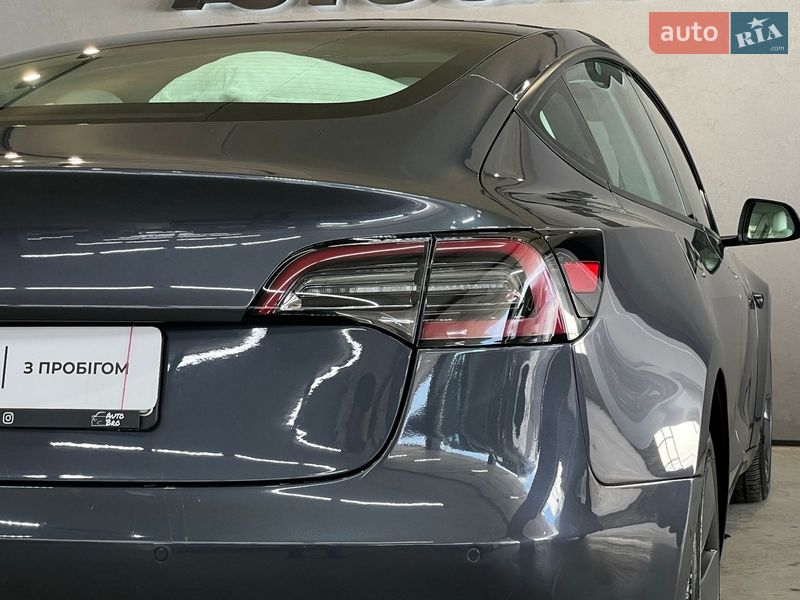 Седан Tesla Model 3 2022 в Одесі