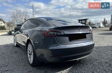 Седан Tesla Model 3 2022 в Киеве