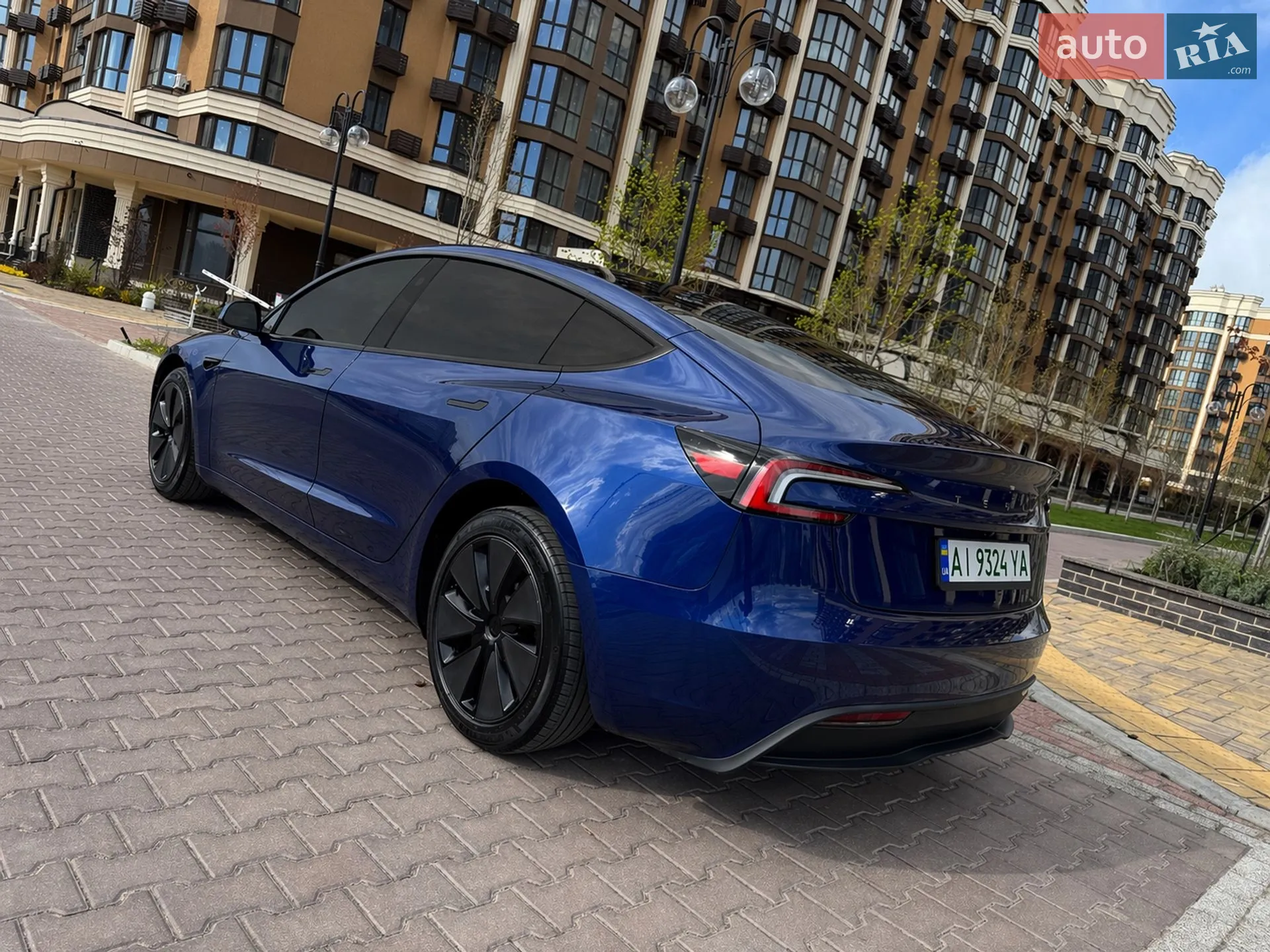 2025 Tesla Model 3 - мініатюра 13
