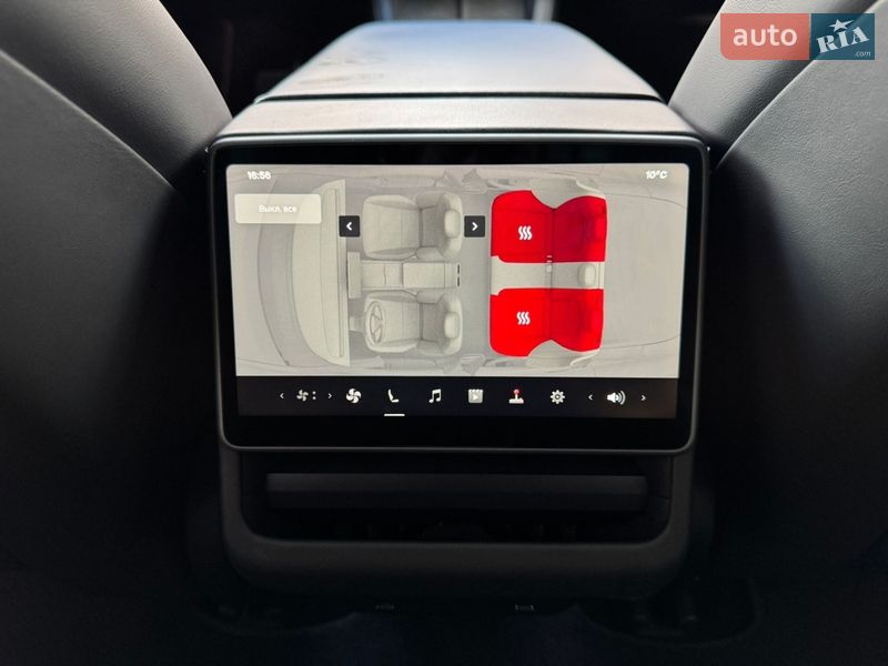 Седан Tesla Model 3 2025 в Киеве