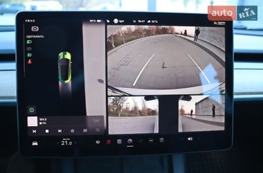 Седан Tesla Model 3 2022 в Кременчуге