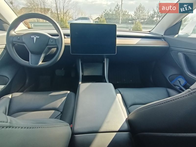 Седан Tesla Model 3 2020 в Львове фото 3 Седан Tesla Model 3 2020 в Львове