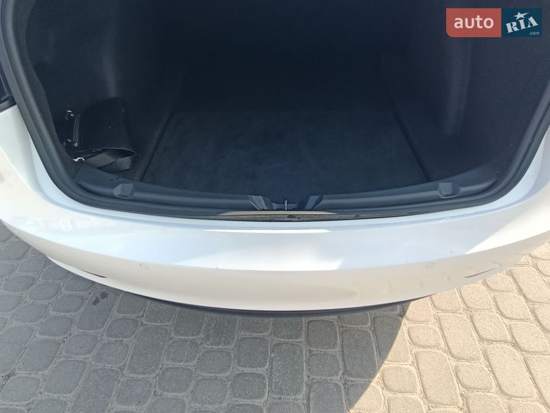 Седан Tesla Model 3 2020 в Львове фото 9 Седан Tesla Model 3 2020 в Львове